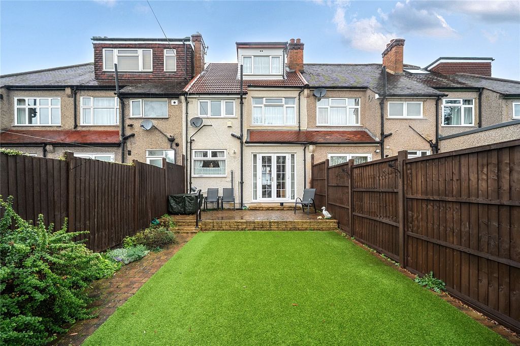 Property photo 2 of 23 Picture No. 19