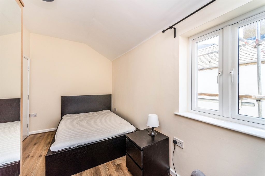 Additional image 11 of 8 bed terraced house for saleClare Street, Cardiff CF11