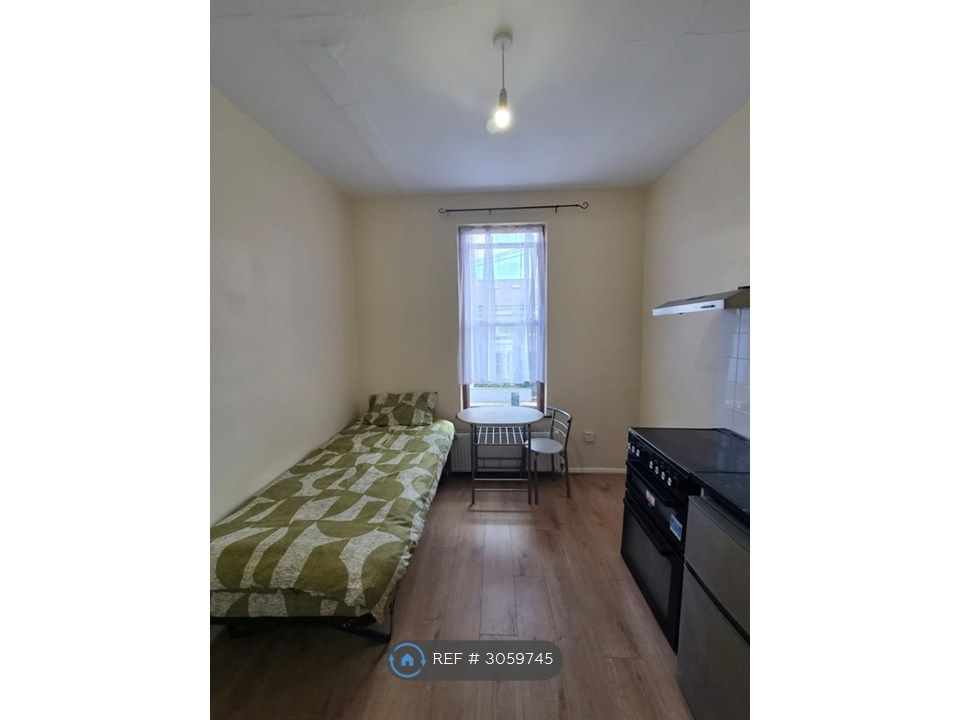 Property photo 1 of 4