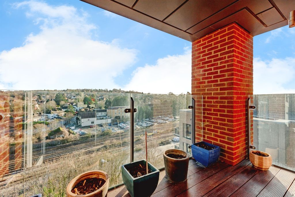 Property photo 3 of 14