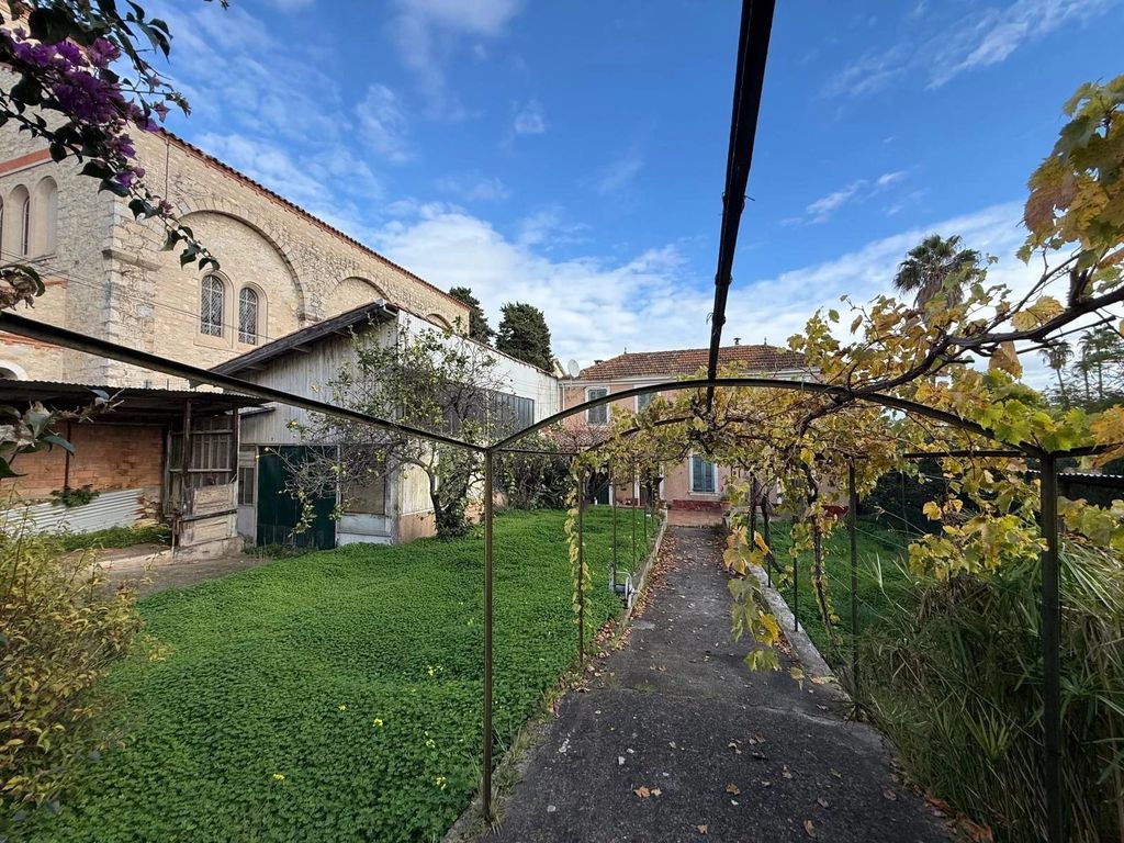 Property photo 1 of 4