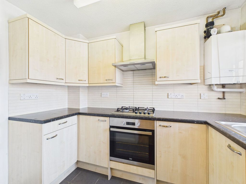Property photo 3 of 12
