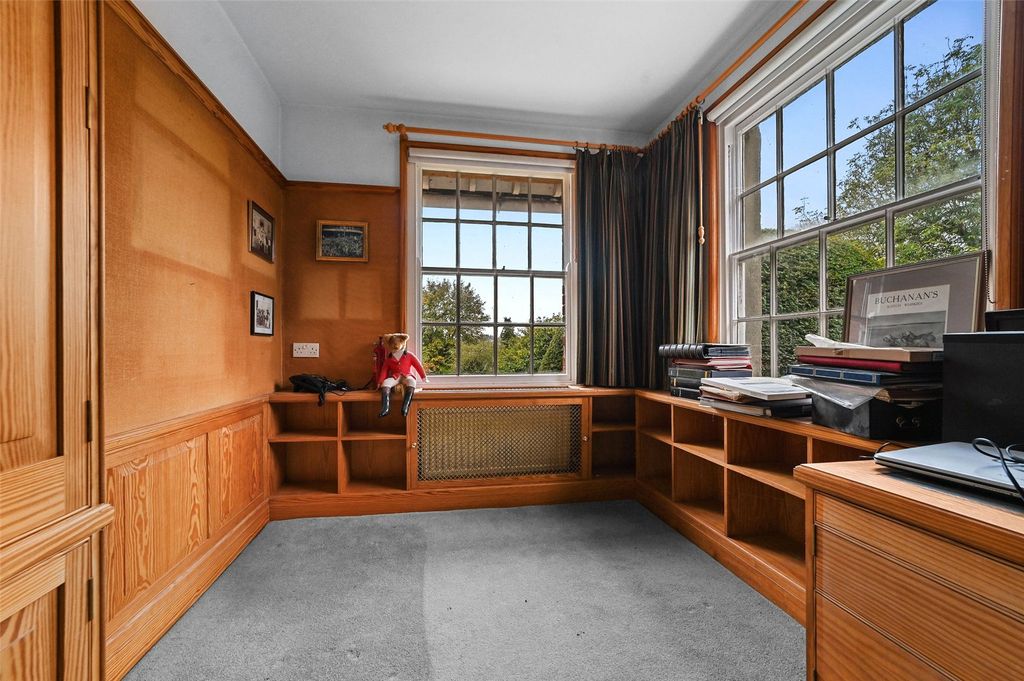 Property photo 2 of 29 Picture No. 02