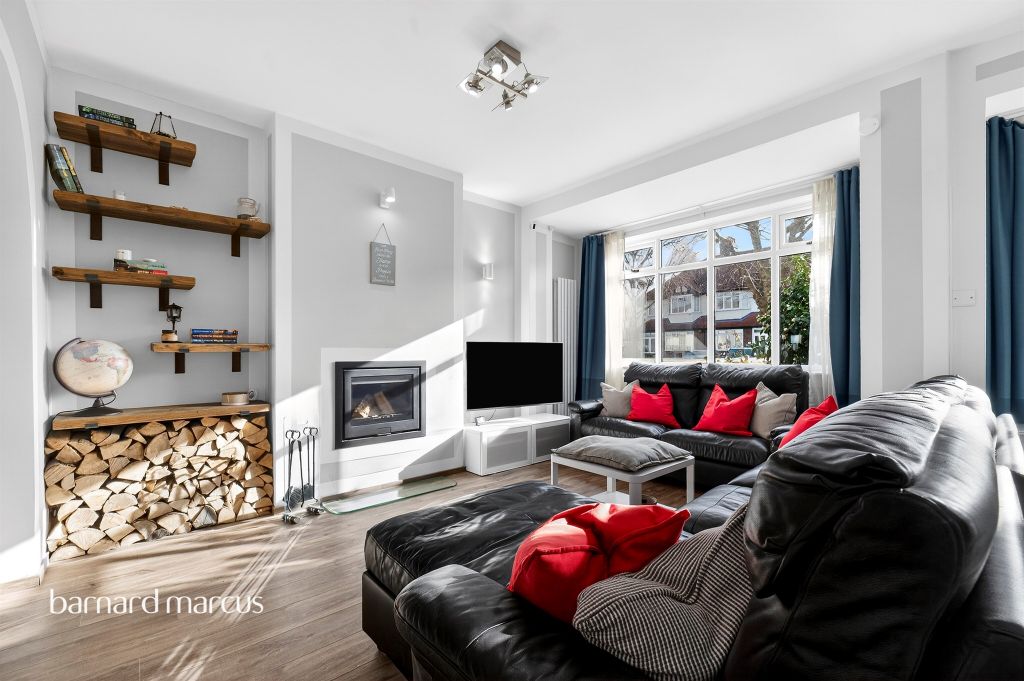 Property photo 2 of 24