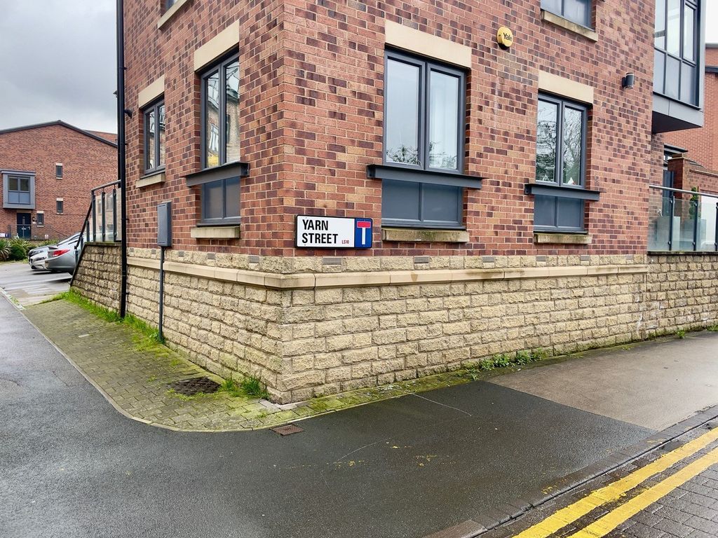 Property photo 2 of 18 Picture No. 01