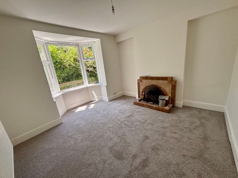 Property photo 2 of 12 Photo 6
