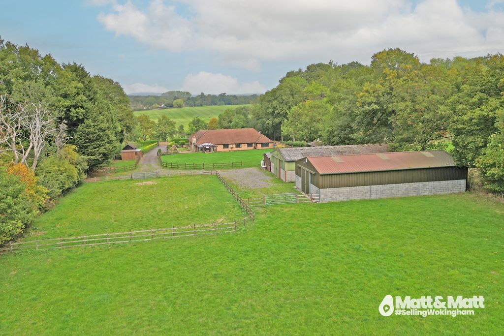 Property photo 2 of 12 4292163