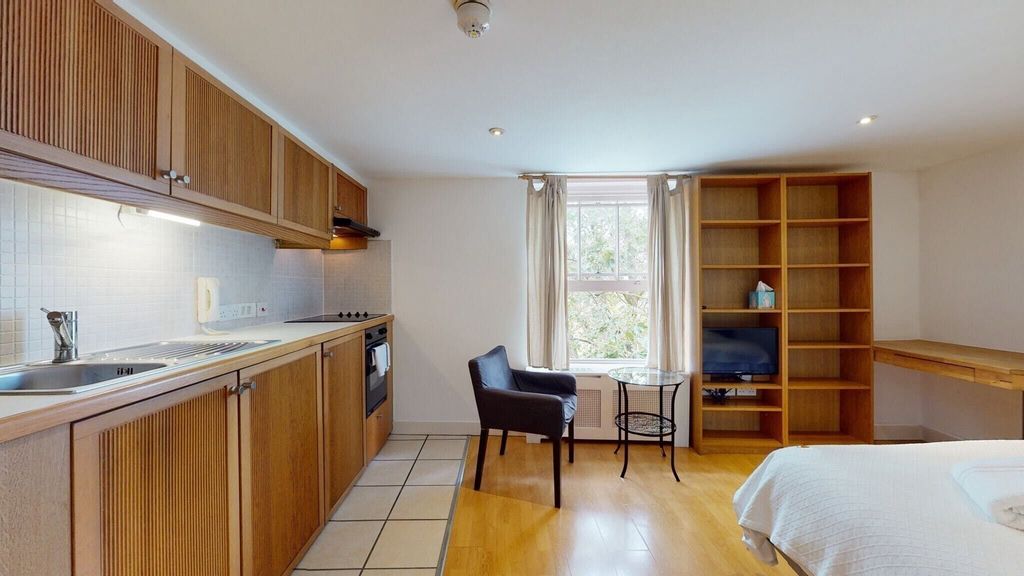 Property photo 2 of 5 Photo 2