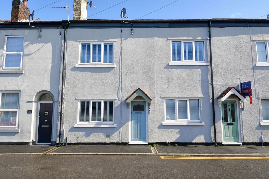 Property photo 1 of 25