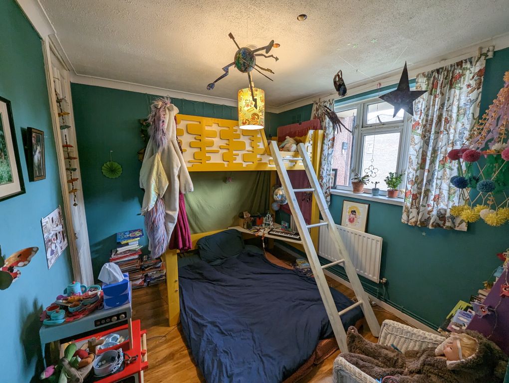 Property photo 3 of 8