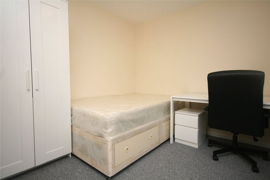 Property photo 1 of 7 Picture No. 05
