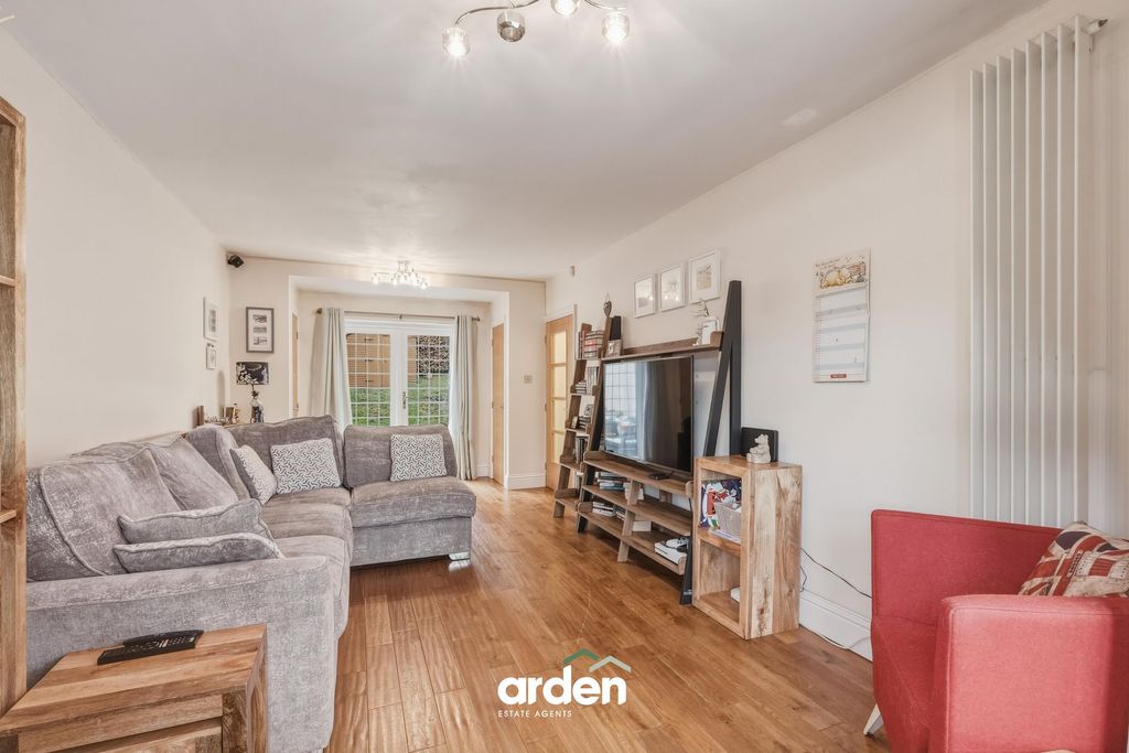 Property photo 2 of 25