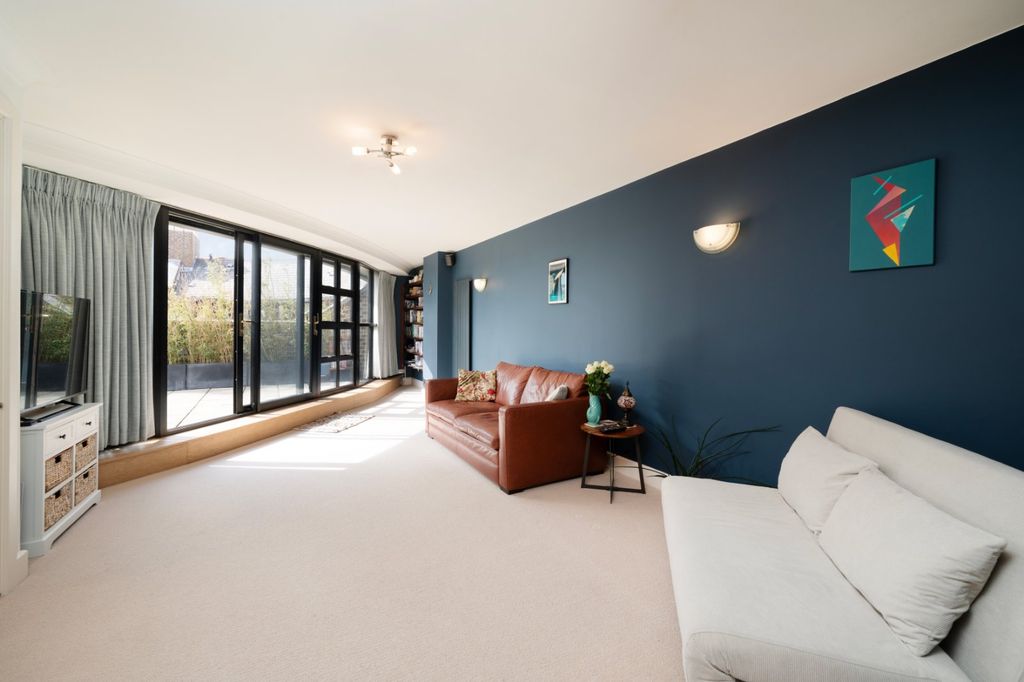 Property photo 1 of 16 Picture No. 09