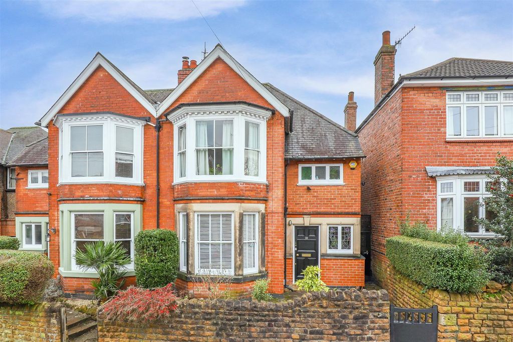 Property photo 1 of 20