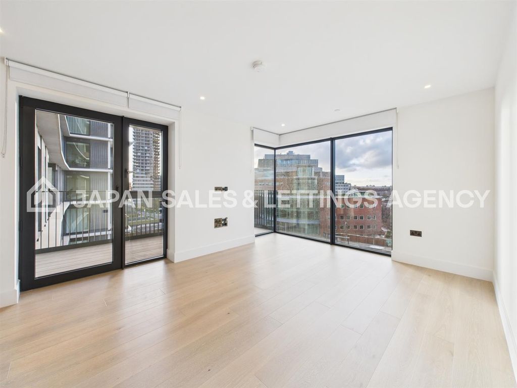 Property photo 3 of 14 Cam04401G0-Pr0105-Still006.Jpg