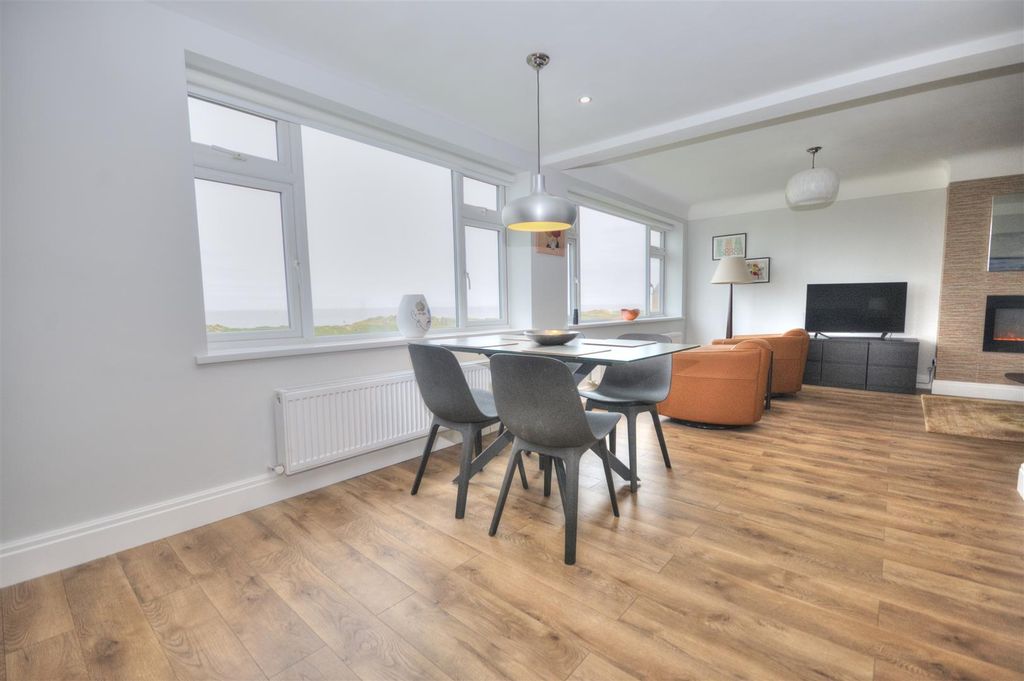 Property photo 3 of 14 Dsc_3963_Enhancer.Jpg