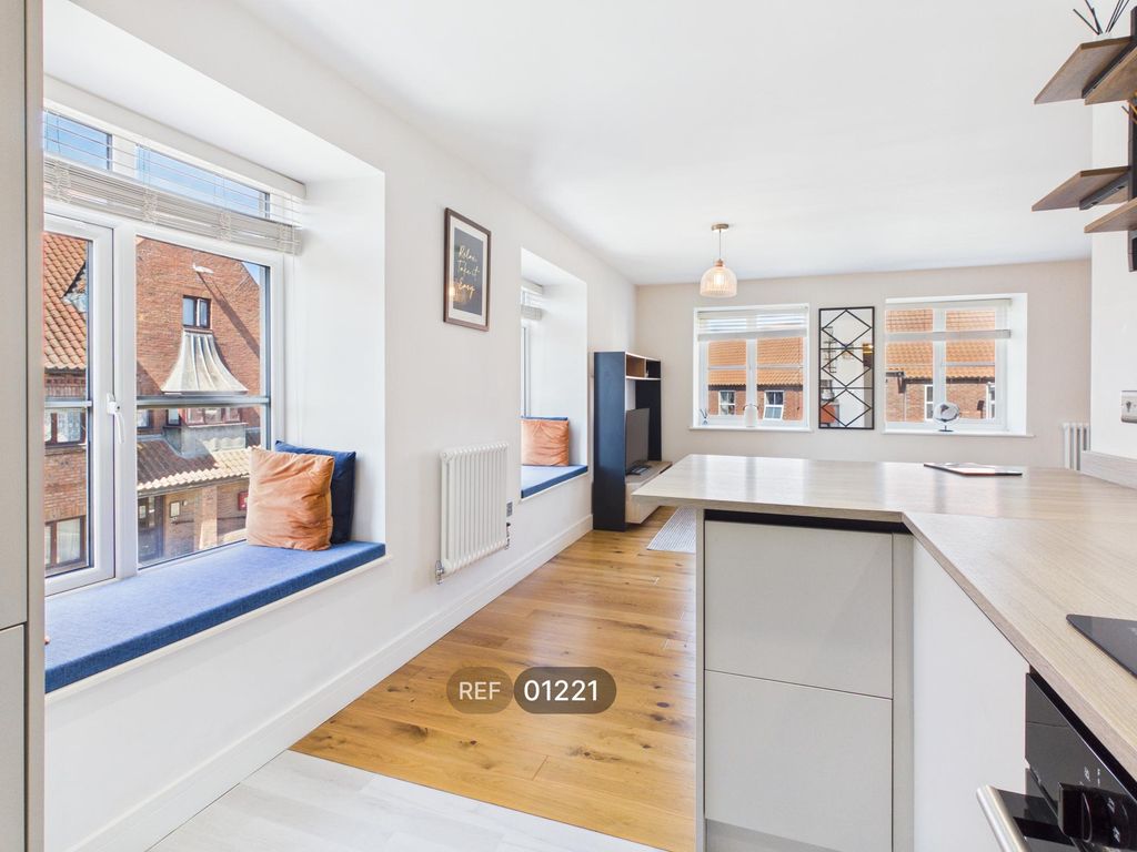 Property photo 3 of 28 Kitchen/Living Area