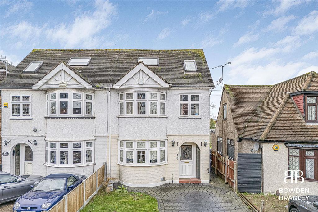 Property photo 1 of 21 Externals