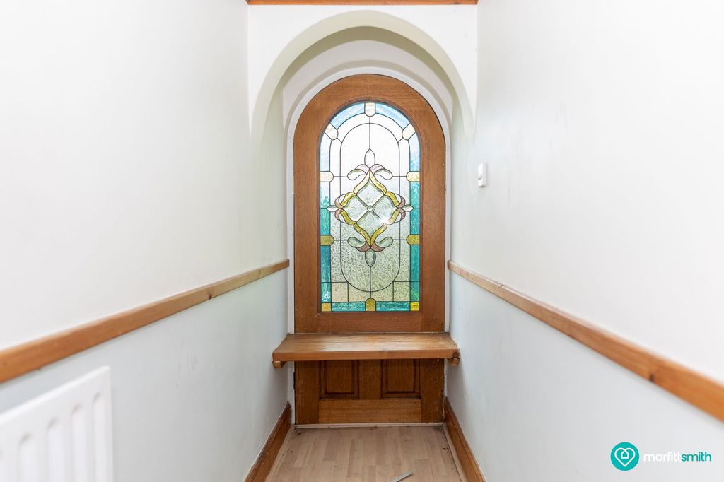 Property photo 2 of 26