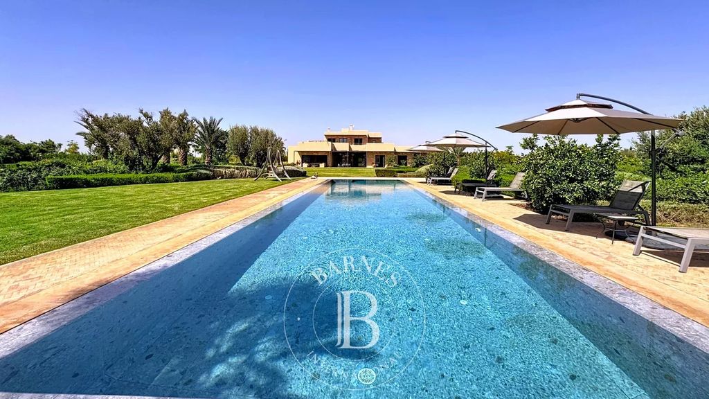 Property photo 1 of 30