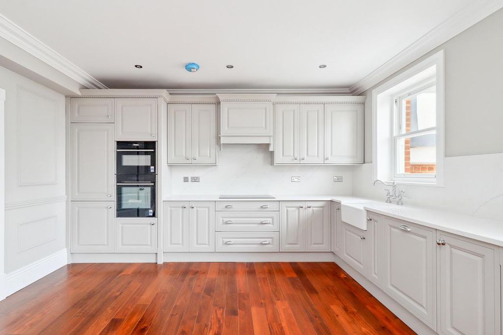 Property photo 2 of 10 Flat 7. Beecroft Kit.Jpg