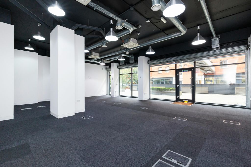Property photo 3 of 15 Units 27 Studios Holloway   01.Jpg