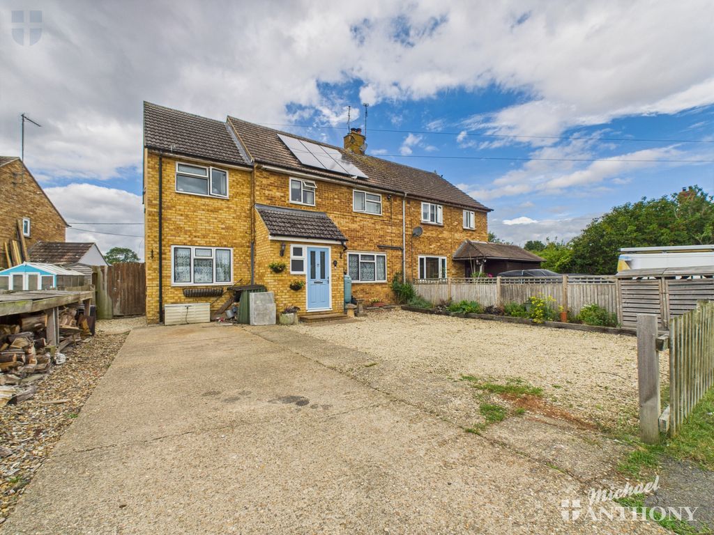 Property photo 1 of 6 Cam03218G0-Pr0741-Still006