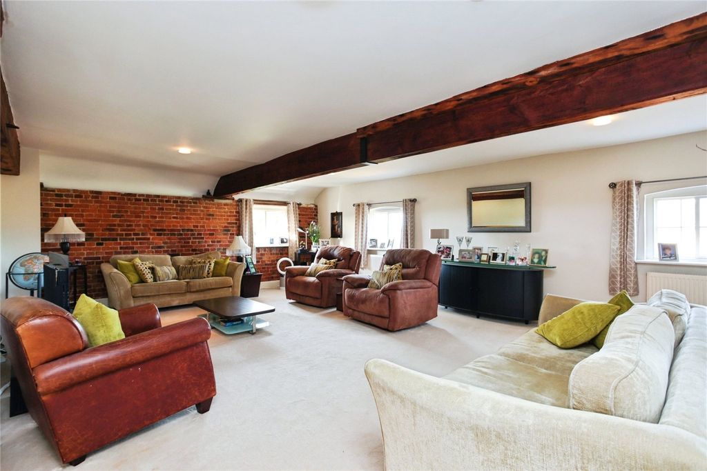 Property photo 2 of 17 Picture No. 41