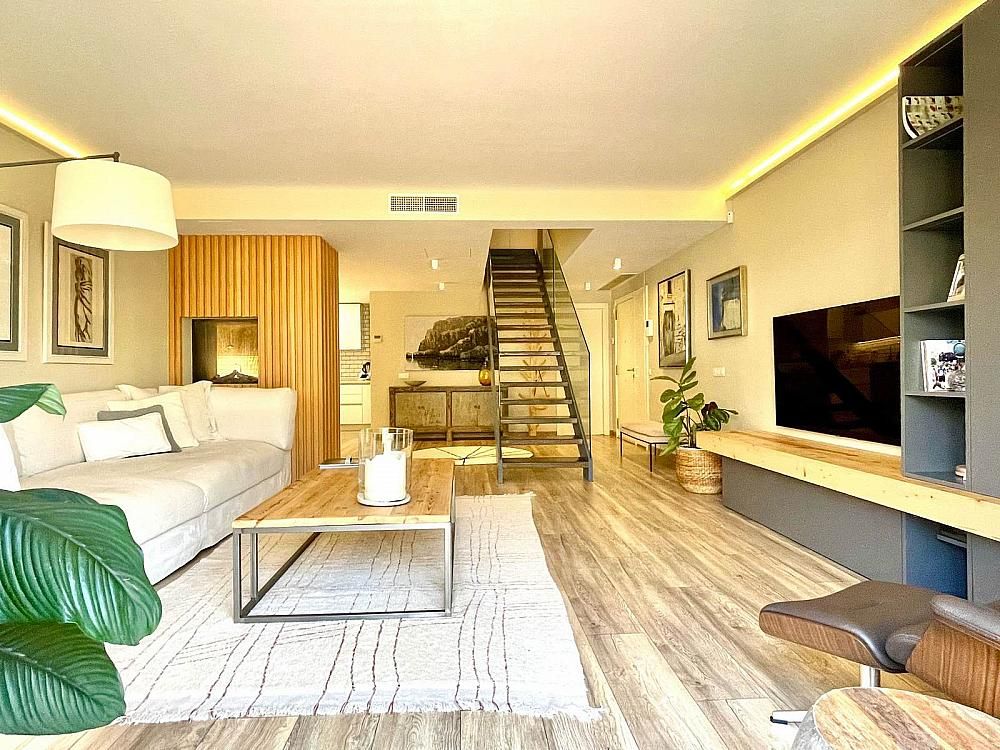 Property photo 1 of 30