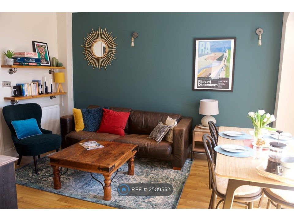 Property photo 1 of 13 Living Room