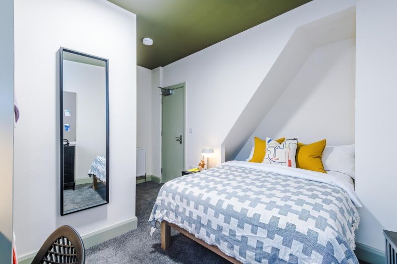 Property photo 2 of 6