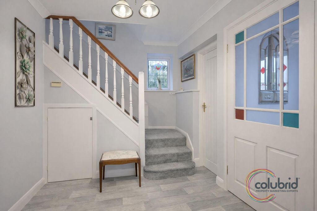 Additional image 10 of 4 bed detached house for saleWoodward Close, Grays RM17