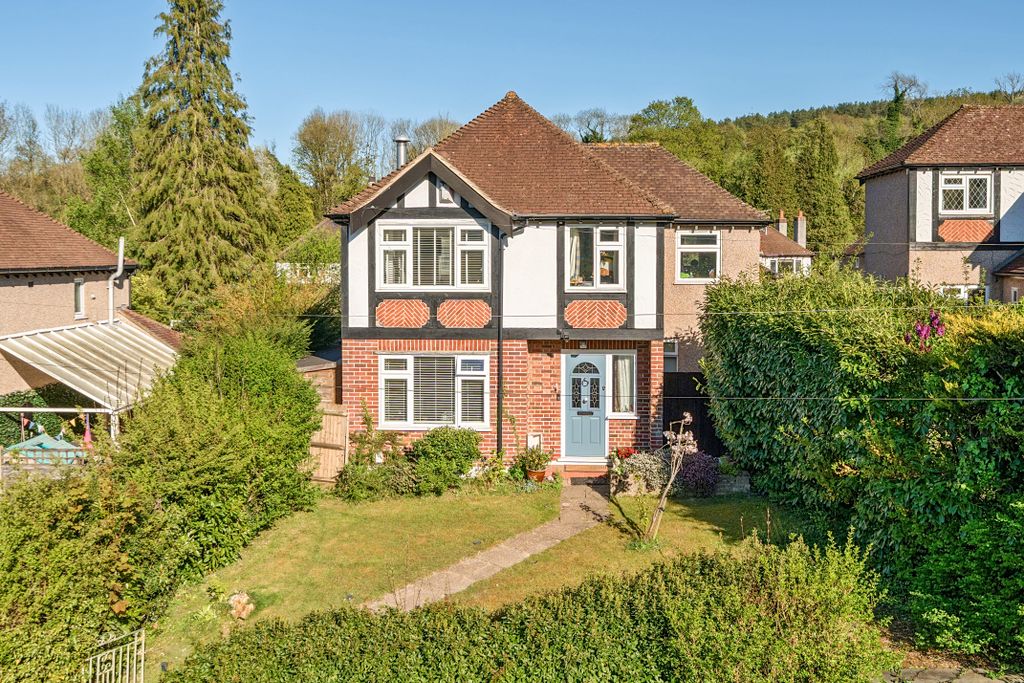 Property photo 1 of 20