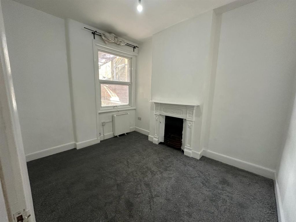 Property photo 1 of 3 7F153Fd0-1d4c-40Eb-86Df-7c0Bb3E31c9c.Jpg