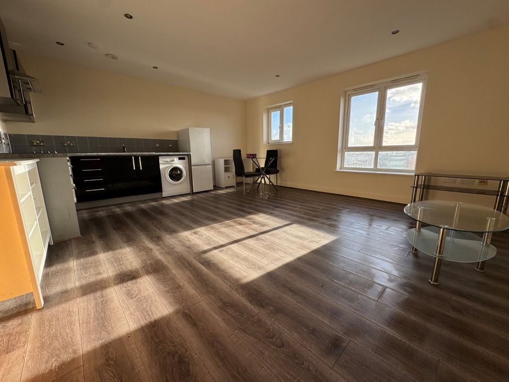 Property photo 1 of 6 Picture No. 07