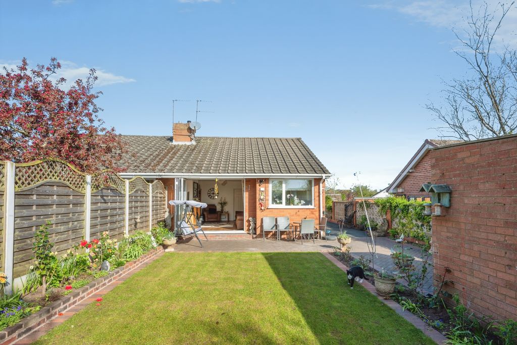 Property photo 2 of 15