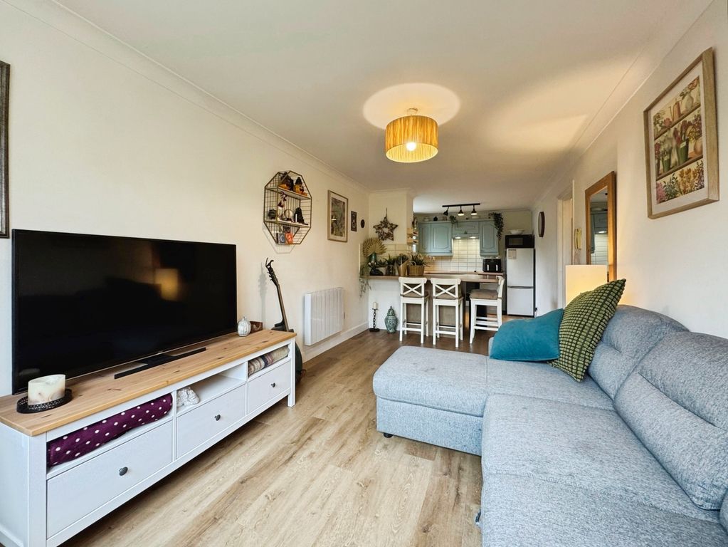 Property photo 3 of 15 Kitchen Diner