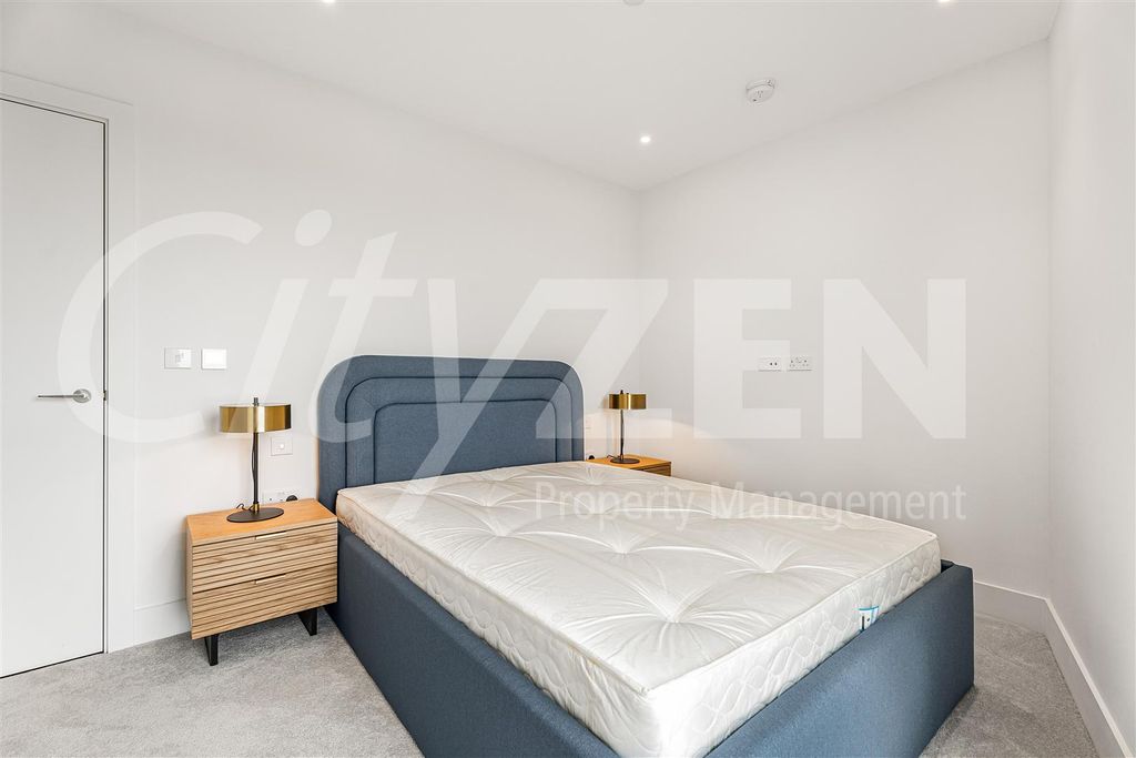 Property photo 3 of 31 Bedroom