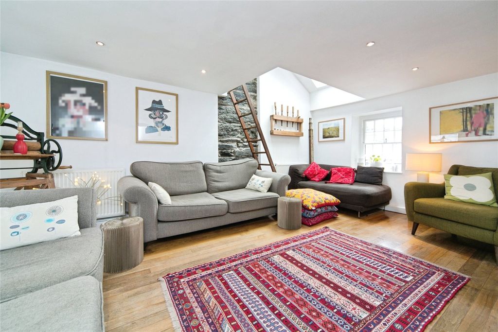 Additional image 12 of 2 bed terraced house for saleBank Place, Porthmadog, Gwynedd LL49