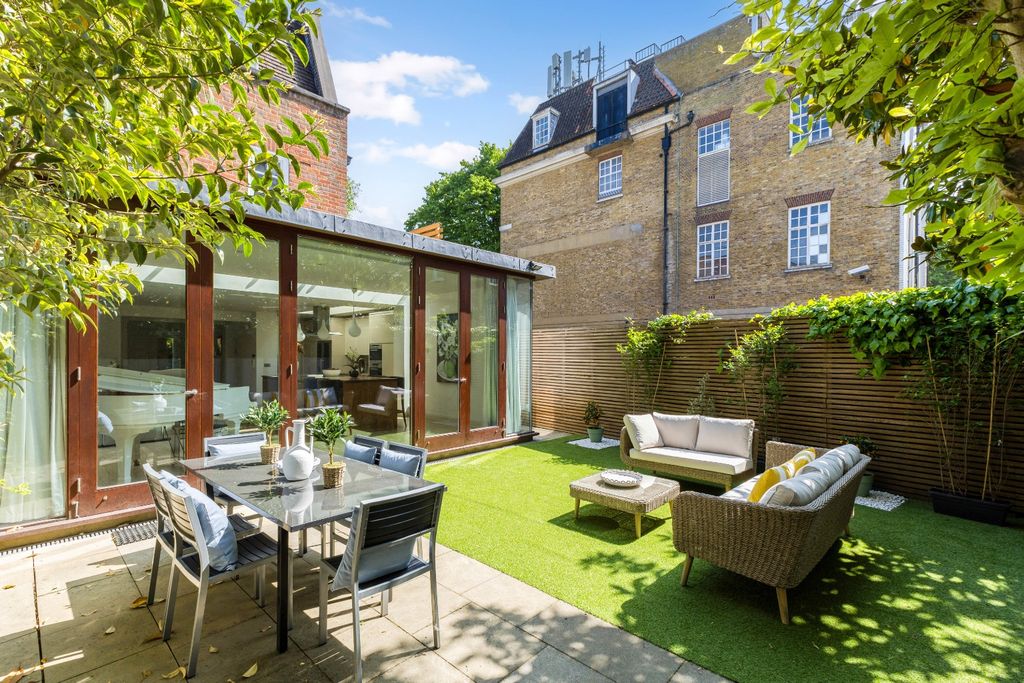 Property photo 3 of 12 4224325