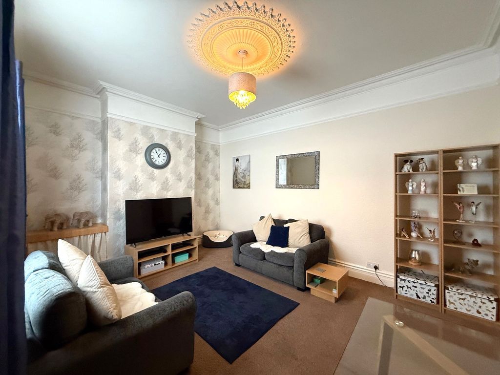 Property photo 3 of 12 Photograph 3