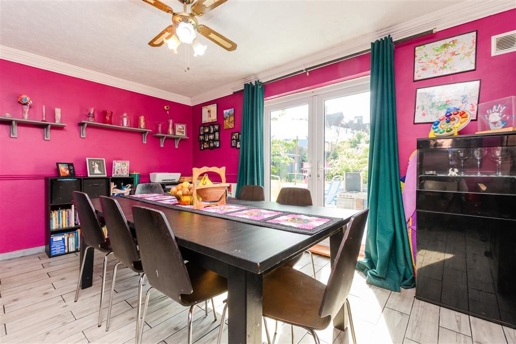 Property photo 3 of 12 Dining Room