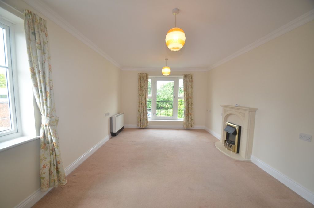 Property photo 3 of 10