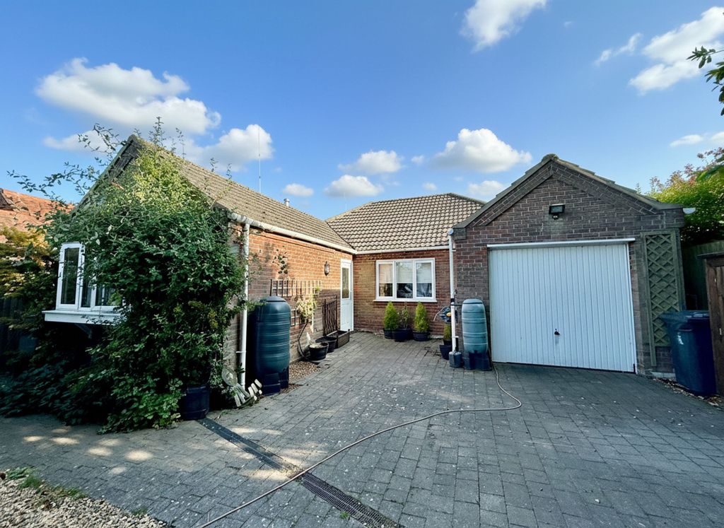 Property photo 2 of 18