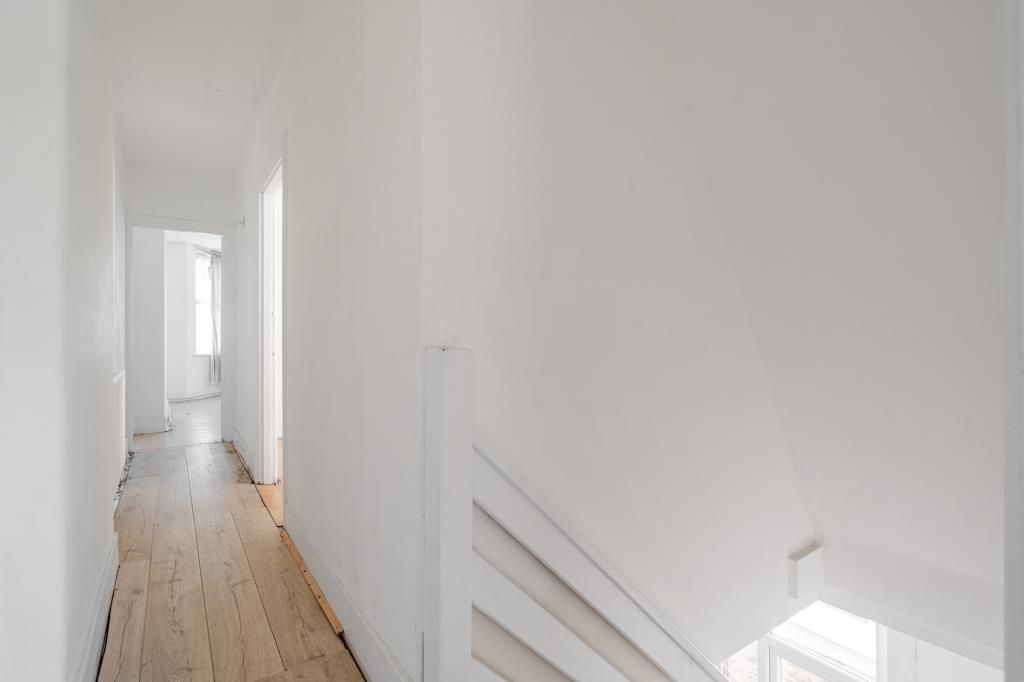 Property photo 3 of 19 Internal