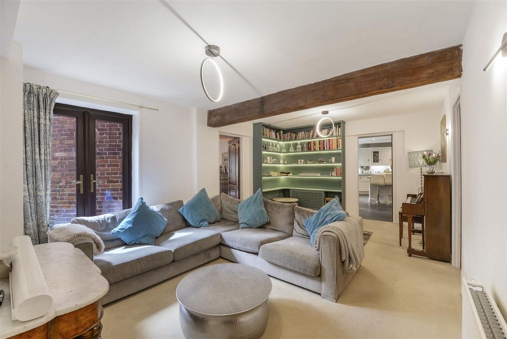 Property photo 2 of 29 Manoroast04.Jpg