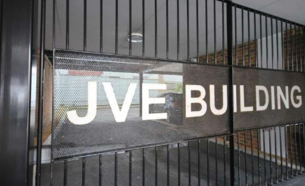 Property photo 2 of 8