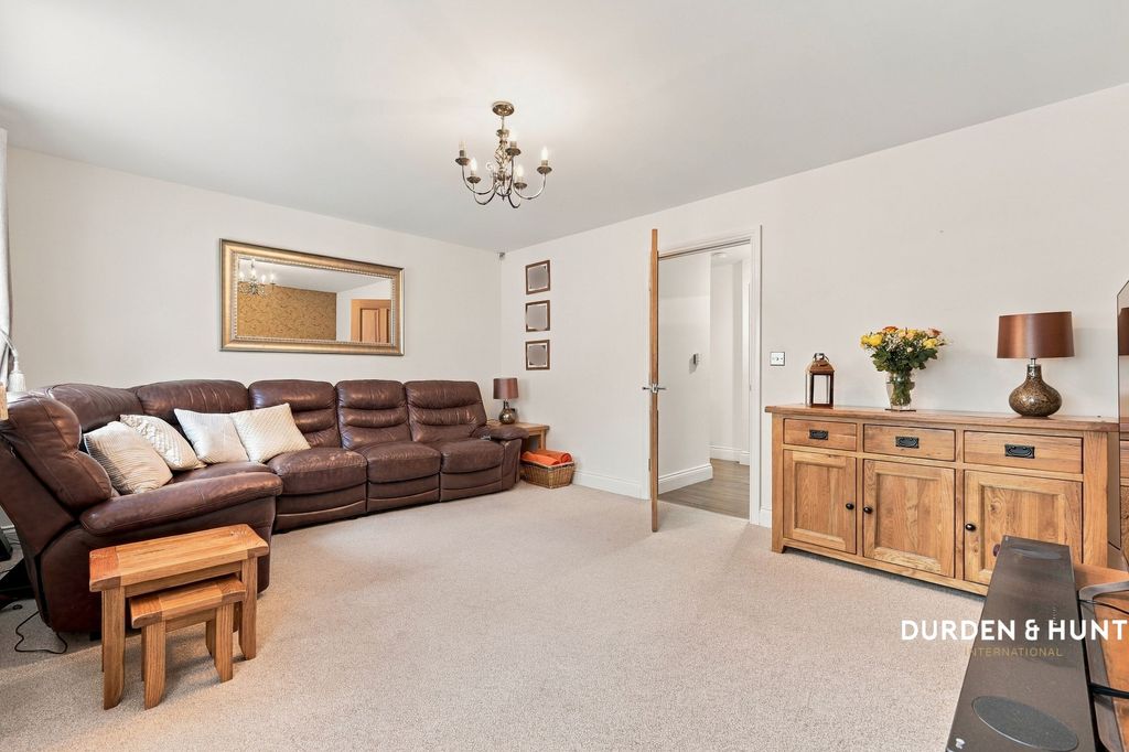Property photo 2 of 24