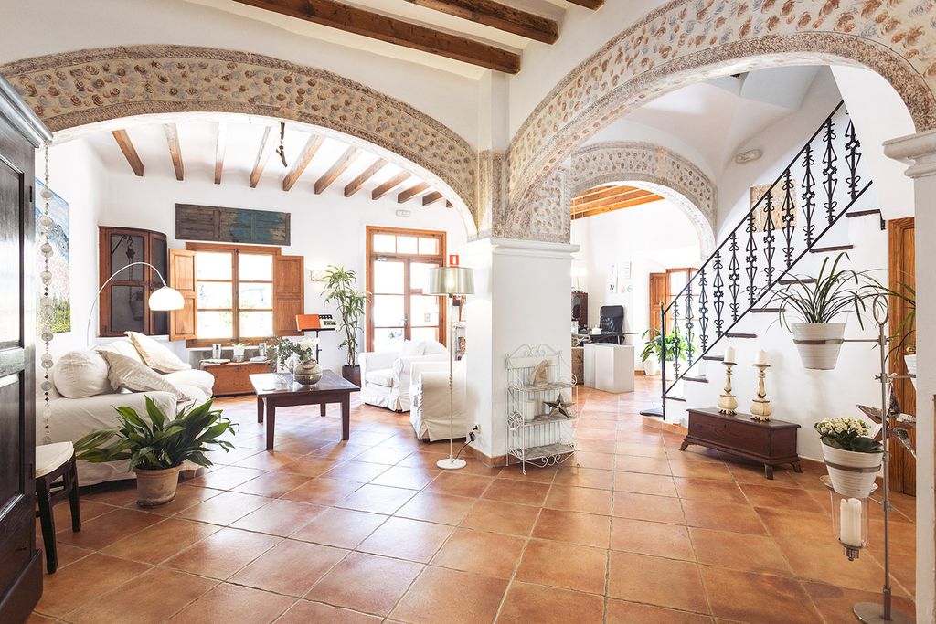 Property photo 2 of 27 2 (4).Jpg