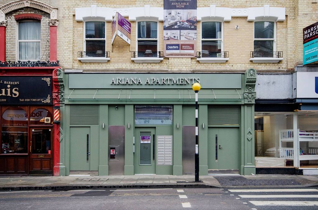 Property photo 1 of 10